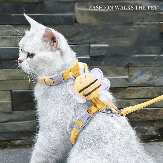 Stylish cat harness leash combo reducing pet stress