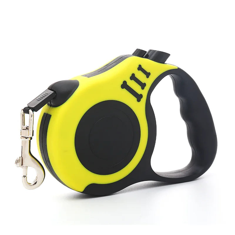 Quick lock retractable leash ideal for dog training and contro