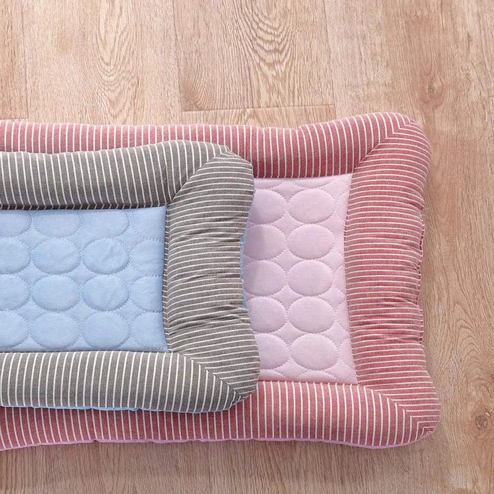 Comfortable cooling mat for pets to prevent overheating