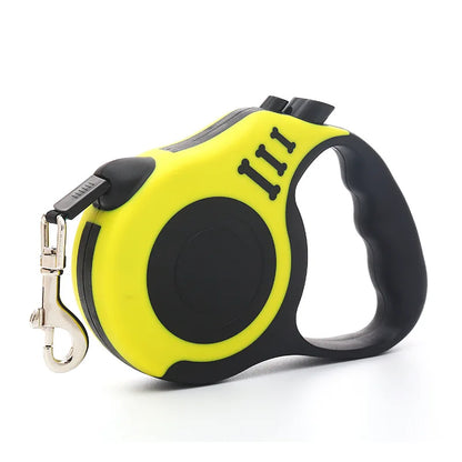 Quick lock retractable leash ideal for dog training and contro